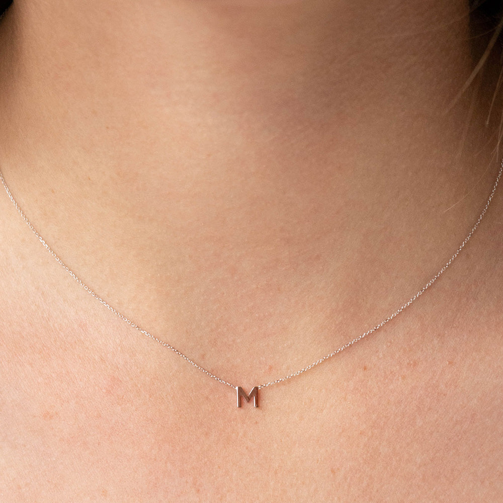 9 CARAT YELLOW GOLD LETTER X INITIAL NECKLACE