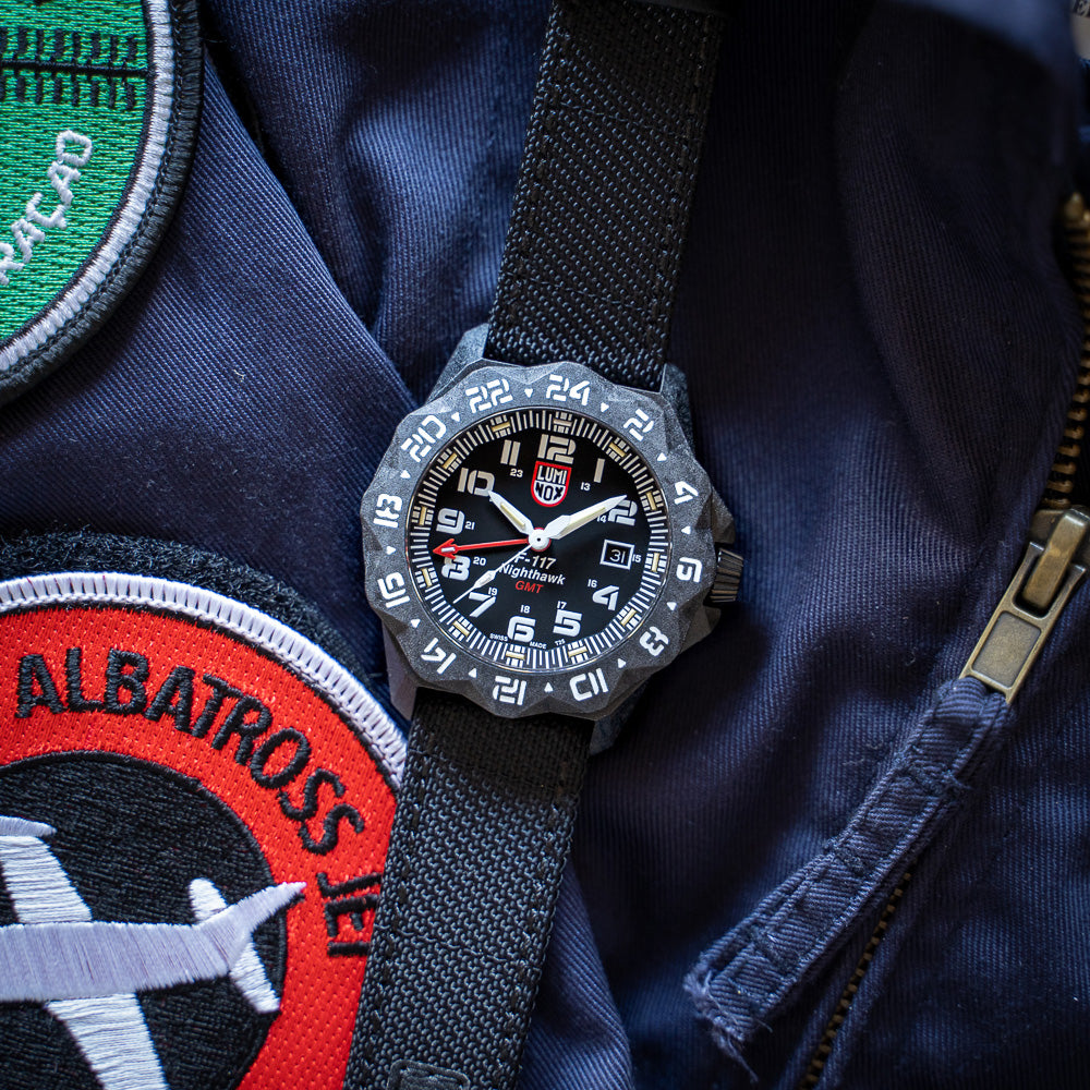 LUMINOX F-117 NIGHTHAWK PILOT WATCH 6441 - BEAUTY VIEW