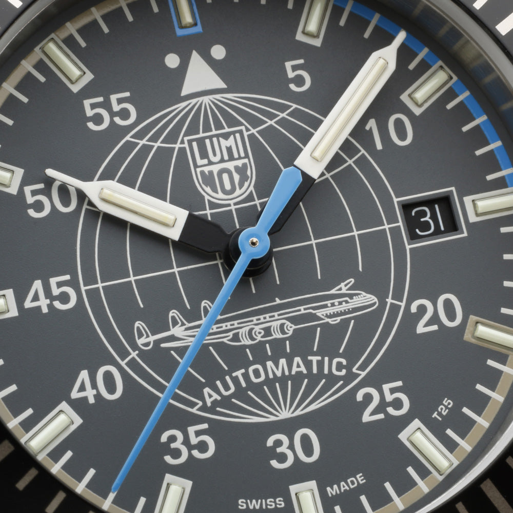 LUMINOX CONSTELLATION PILOT AIR AUTOMATIC WATCH XA.9602 - DIAL CLOSE-UP